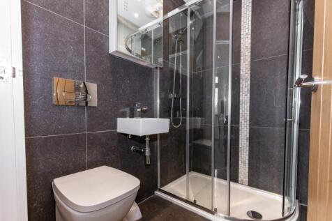 En suite shower room