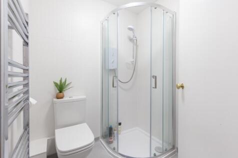 Shower room 1