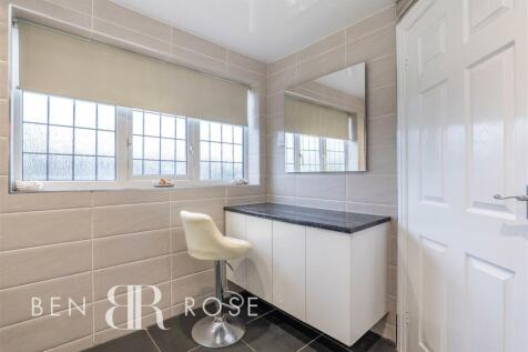 Master Ensuite