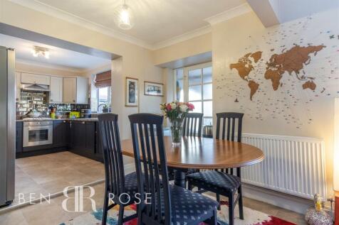 Dining Room/Kitchen