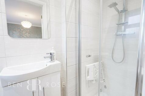 Master Ensuite