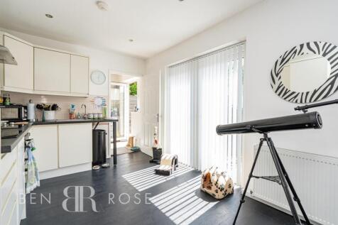 Kitchen/Lounge