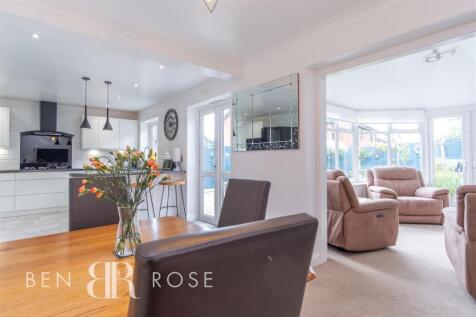Kitchen/Dining Room/Orangery