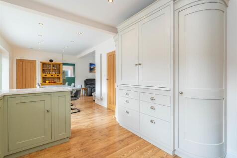 Kitchen/Diner/Family Room