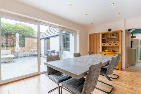 Kitchen/Diner/Family Room