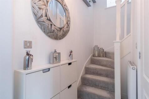 Hall/Stairs