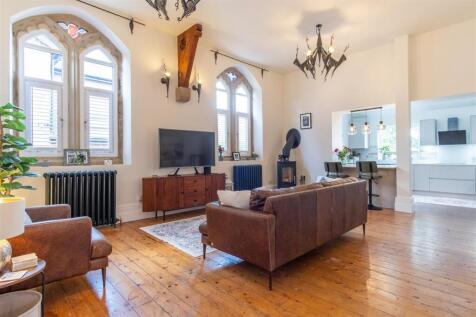 Lounge/Kitchen