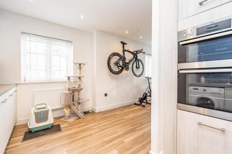 Lounge/Kitchen