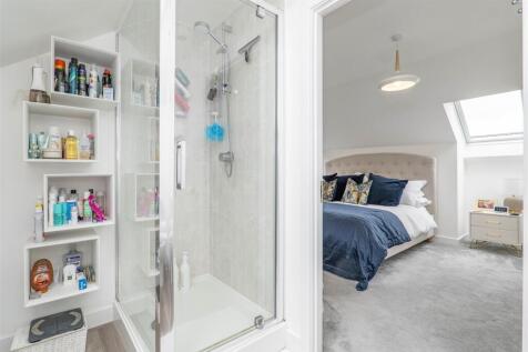 Master Bedroom Ensuite