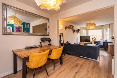 Dining Room / Lounge
