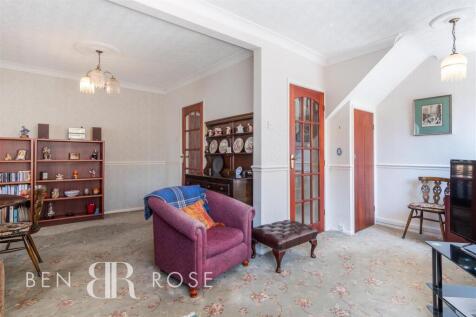 Sitting/Dining Room