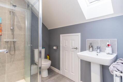 Master Ensuite