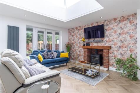 Dining/Family Room