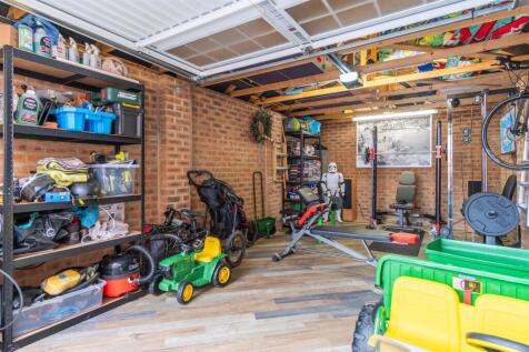 Garage/Gym