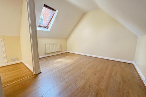 Bedroom 3.jpg
