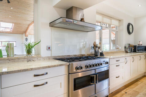 Kitchen / Breakfast Room