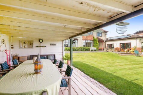 Entertaining Area
