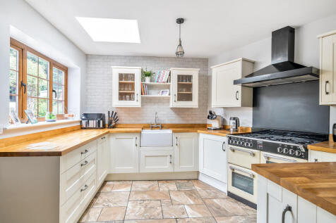 Fitted Kitchen