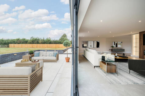 Open Plan Kitchen / Dining / Family Room