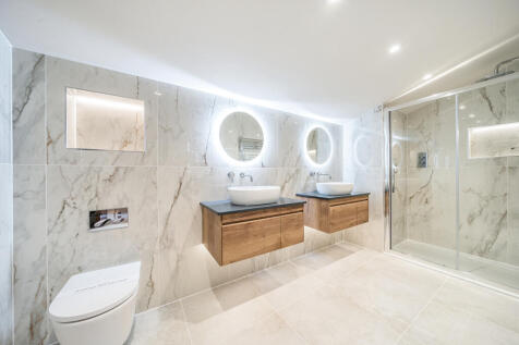 Master Bedroom Ensuite