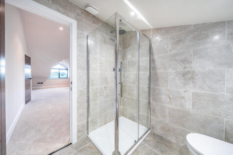 Master Bedroom Ensuite Shower Room