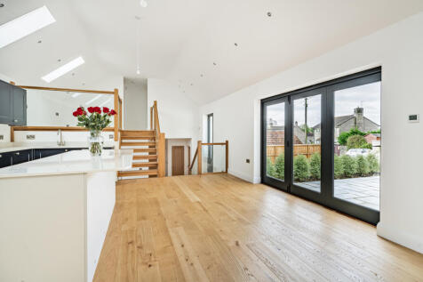Open Plan Kitchen / Living / Dining Room