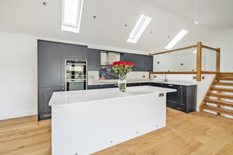 Open Plan Kitchen / Living / Dining Room