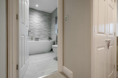 Ensuite Bathroom