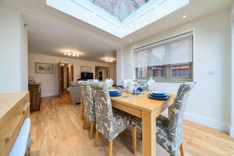 Living / Dining Room