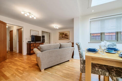 Living / Dining Room