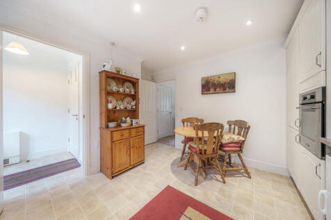 Kitchen / Breakfast Room