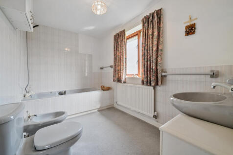 Ensuite Bathroom