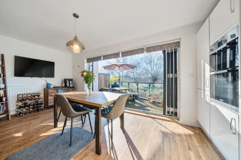 Kitchen / Breakfast Room