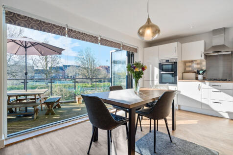 Kitchen / Breakfast Room