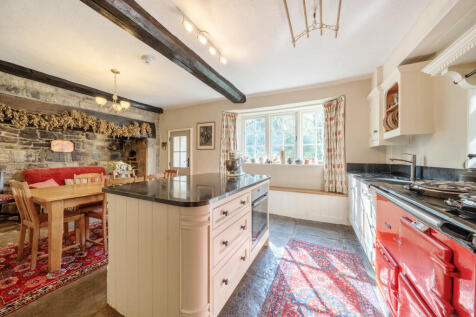 Kitchen / Breakfast Room