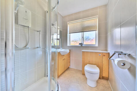 Family Shower Room