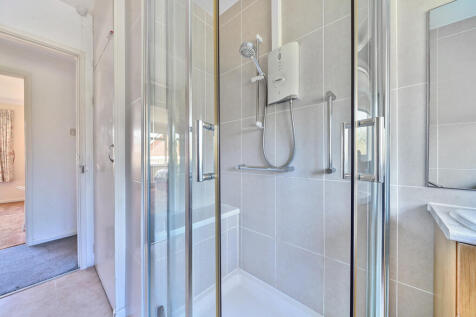 Family Shower Room