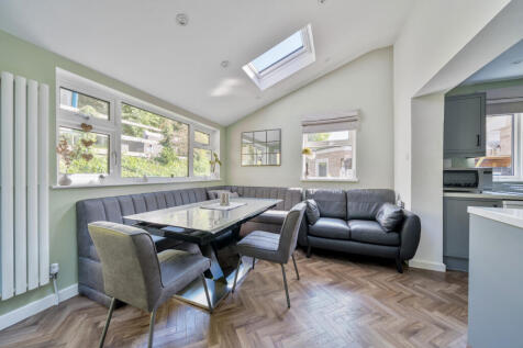 Kitchen / Breakfast  / Garden Room