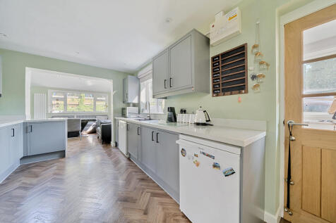 Kitchen / Breakfast  / Garden Room