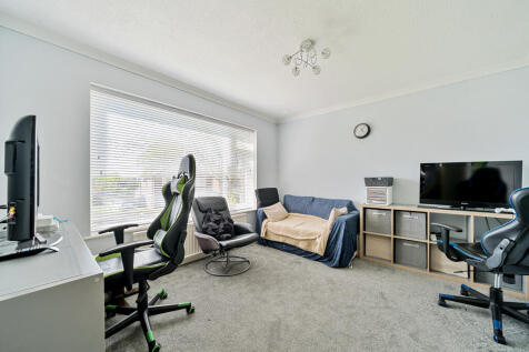 Office / Bedroom 5
