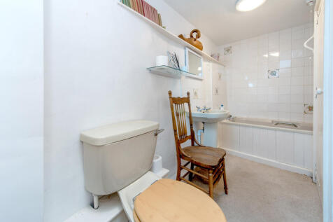 Annexe - Bathroom