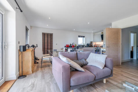 Kitchen / Living Room