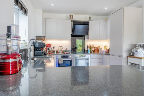 Kitchen / Living Room