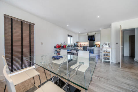 Kitchen / Living Room