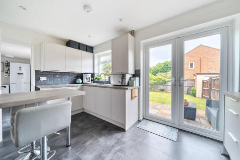 Kitchen / Breakfast Room