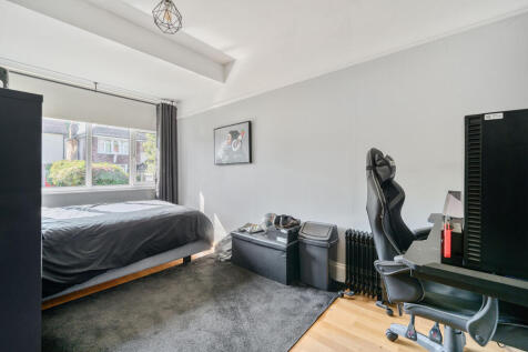 Family Room / Bedroom 4