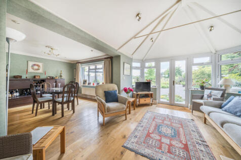 Dining Room / Garden Room