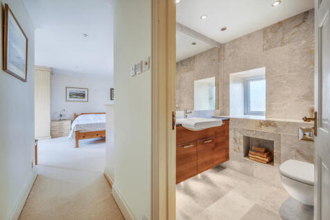Ensuite Shower Room