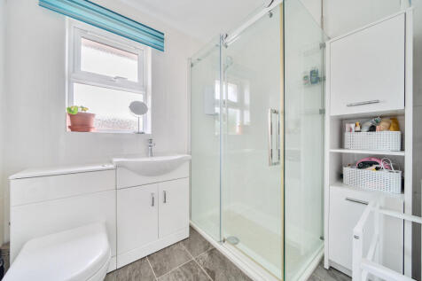 Ensuite Shower Room