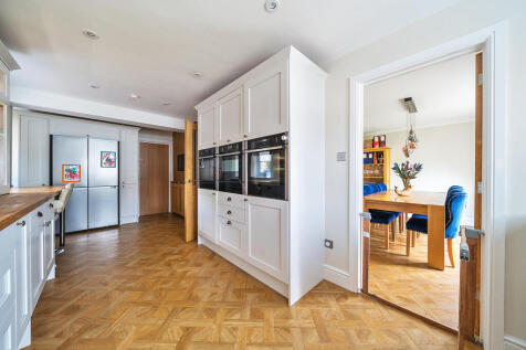 Kitchen / Breakfast Room